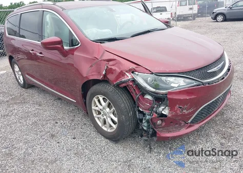 2020 Chrysler Pacifica Touring L z USA, uszkodzony, nr VIN 2C4RC1BGXLR139271